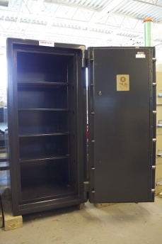 Used 5020 SLS UL Rated TRTL15X6 Tool and Torch Resistant Safe 